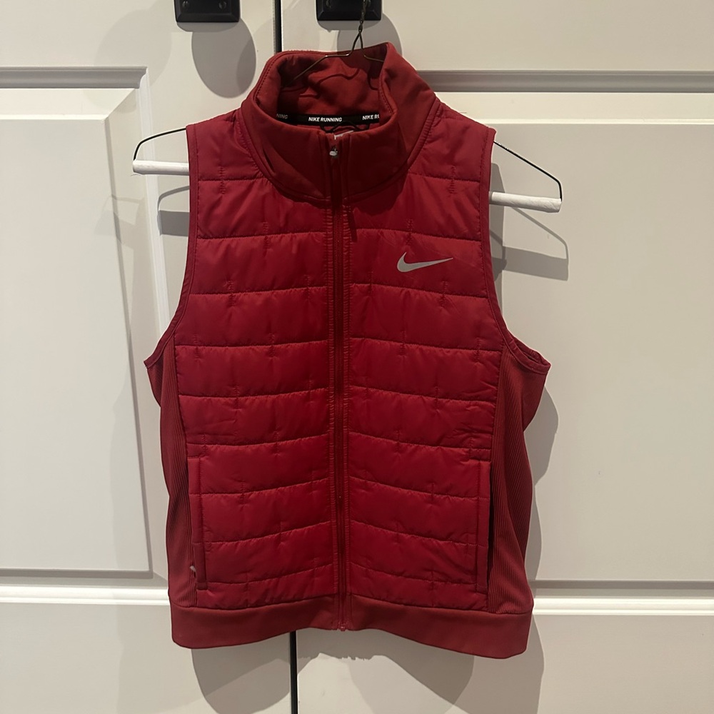 Nike Therma-Fit Red Running Vest Women’s Small